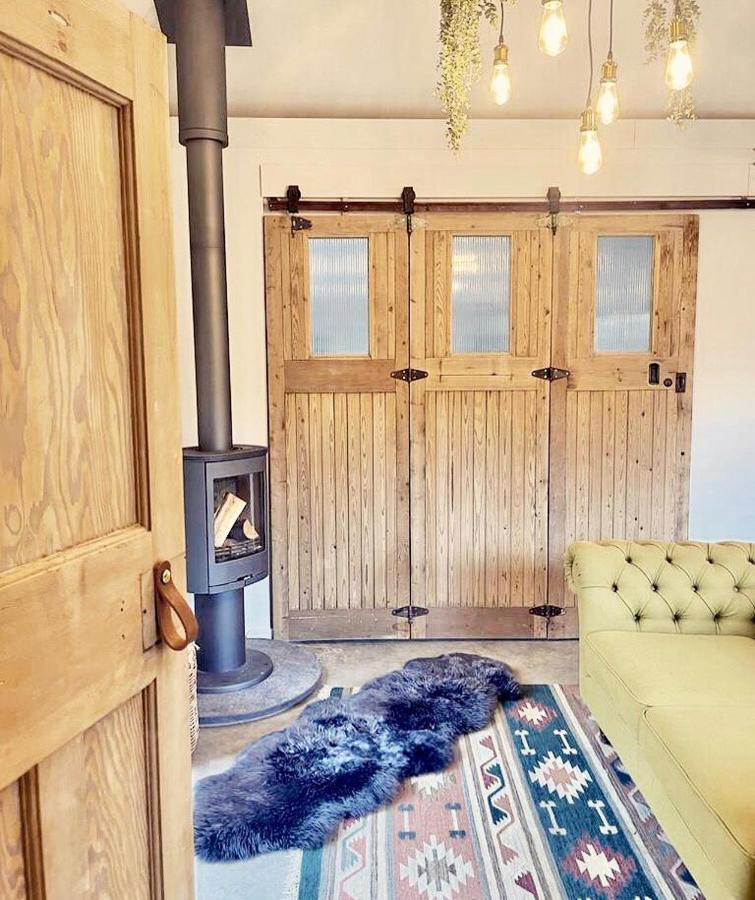 Luxury Barn With Hot Tub, Treatments, Private Dining Little Budworth