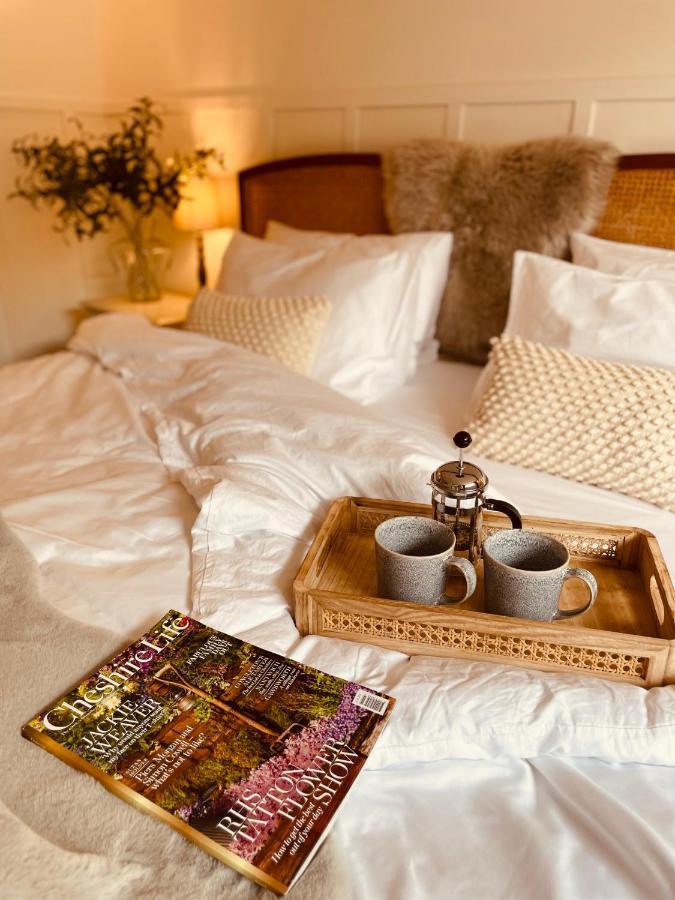 Luxury Barn With Hot Tub, Treatments, Private Dining Holiday home