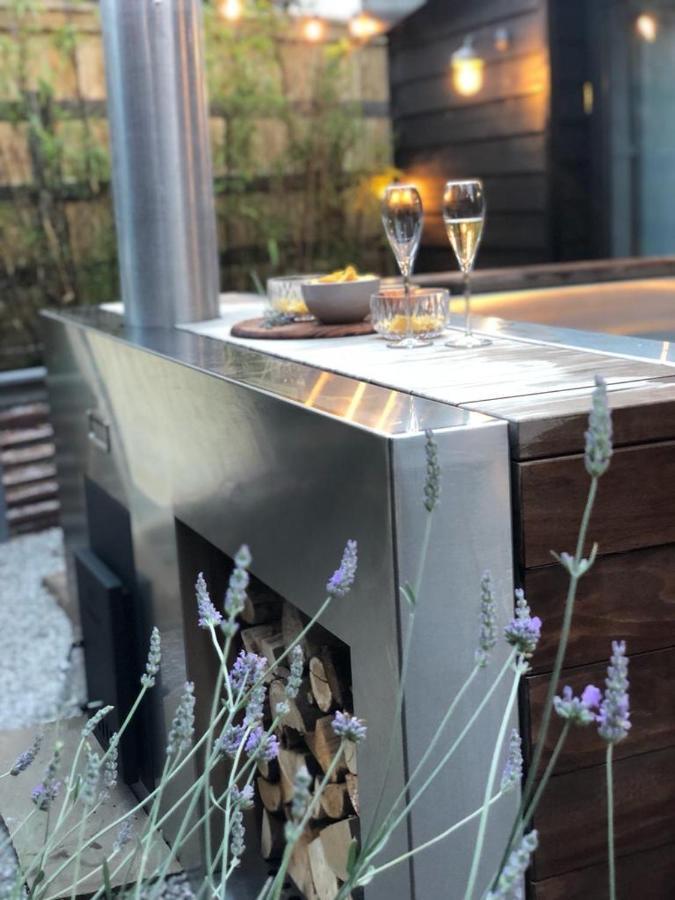 Holiday home Luxury Barn With Hot Tub, Treatments, Private Dining Little Budworth